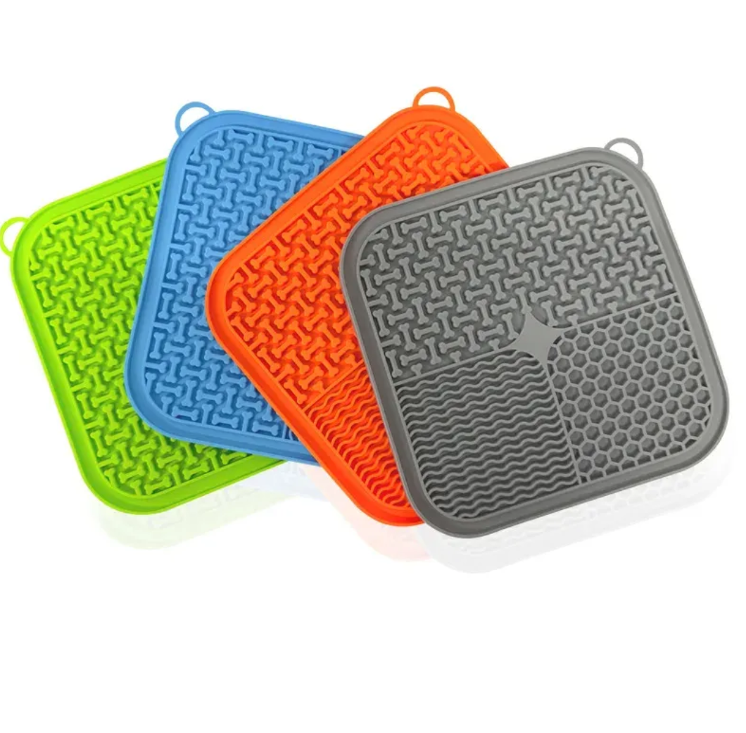 Lick Mat for Dogs with Suction Cups – Calming Treat Pad